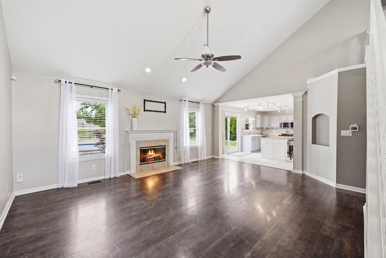 1114 Rockwell Dr