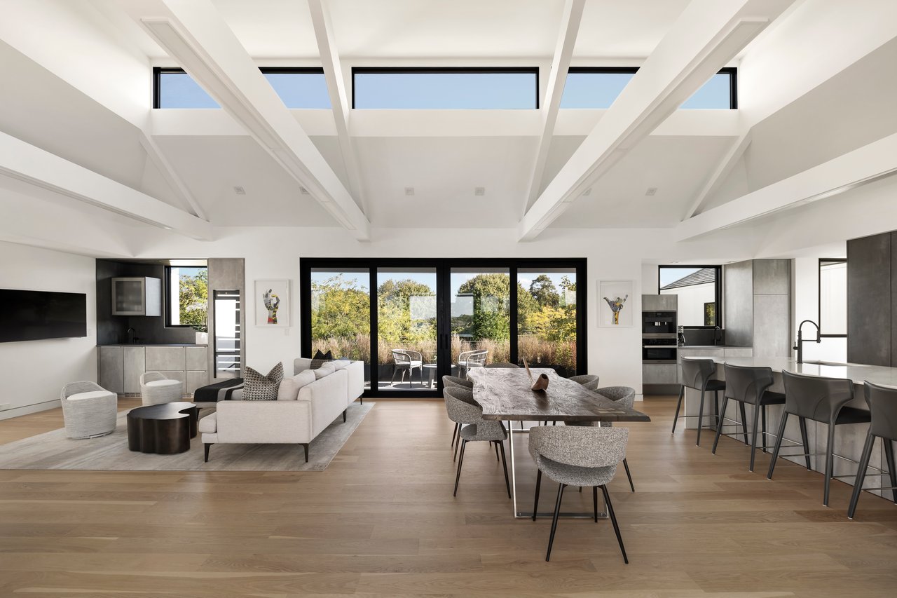 1076 Ocean Road, Bridgehampton
