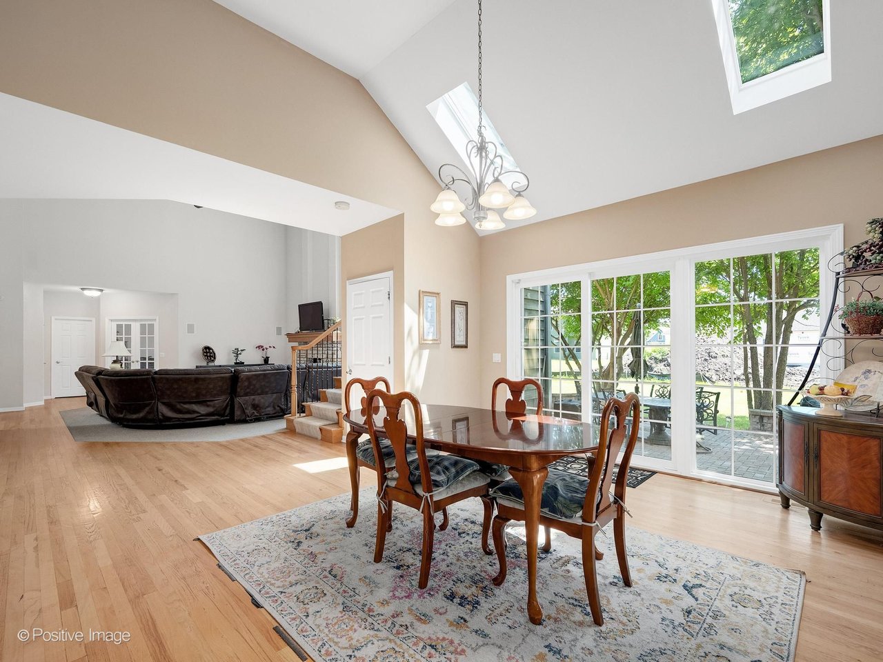 537 N Sycamore Ln, North Aurora IL: 4-Bedroom Home in Moose Lake Estates Listed at $650,000