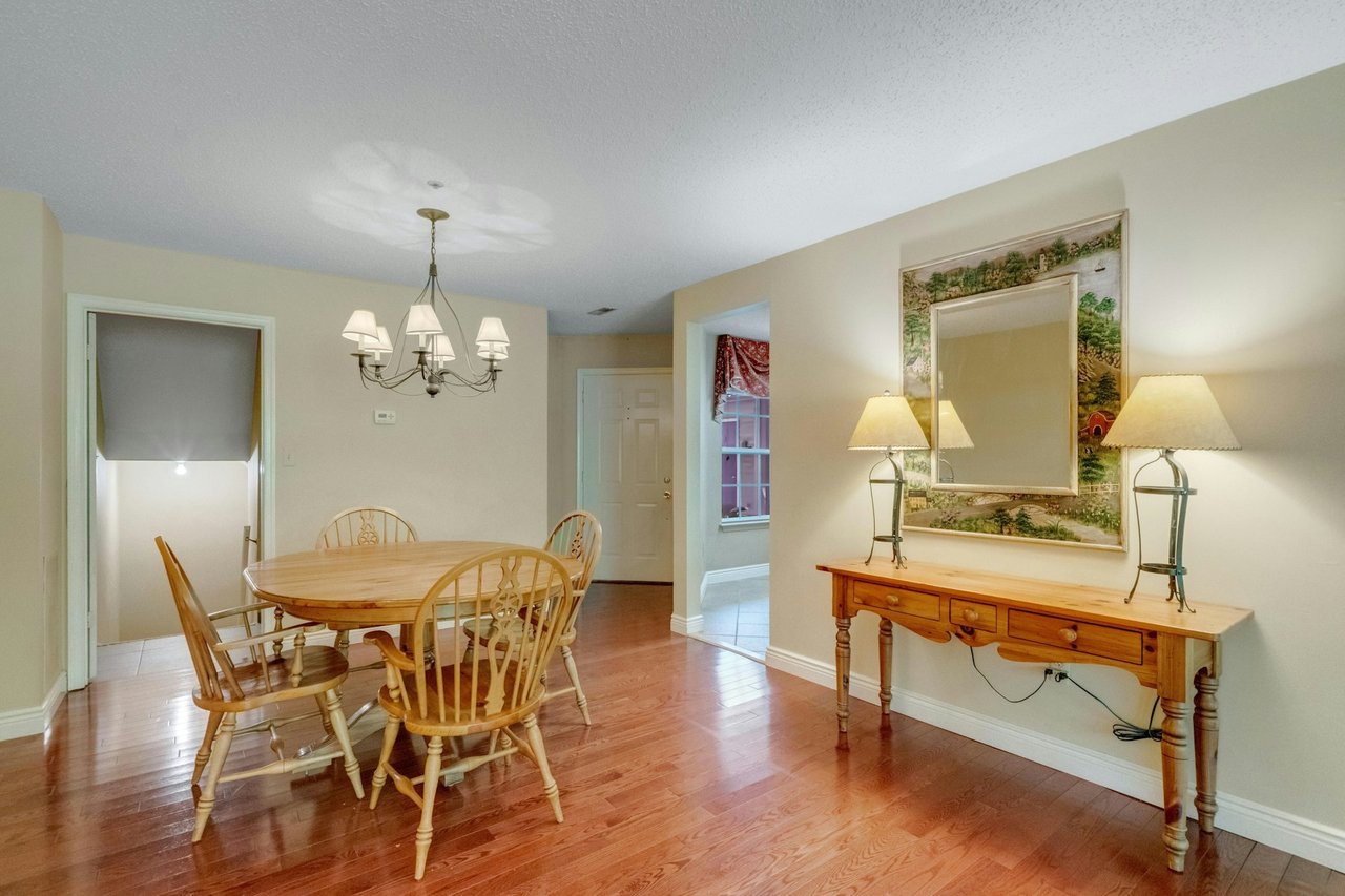 1135 Hyde Park Court