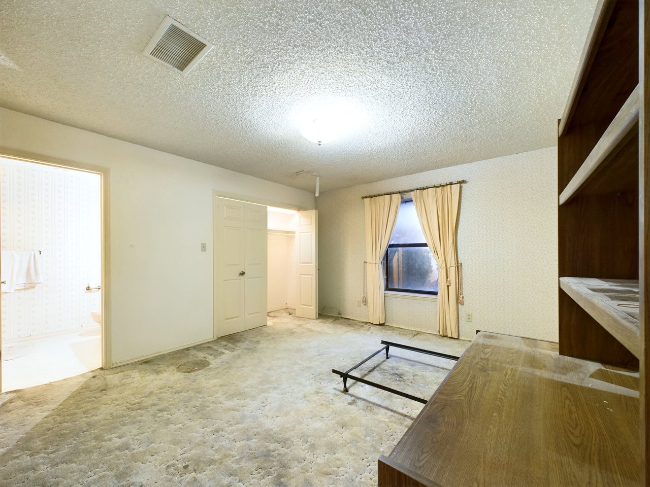 18 Winding Way