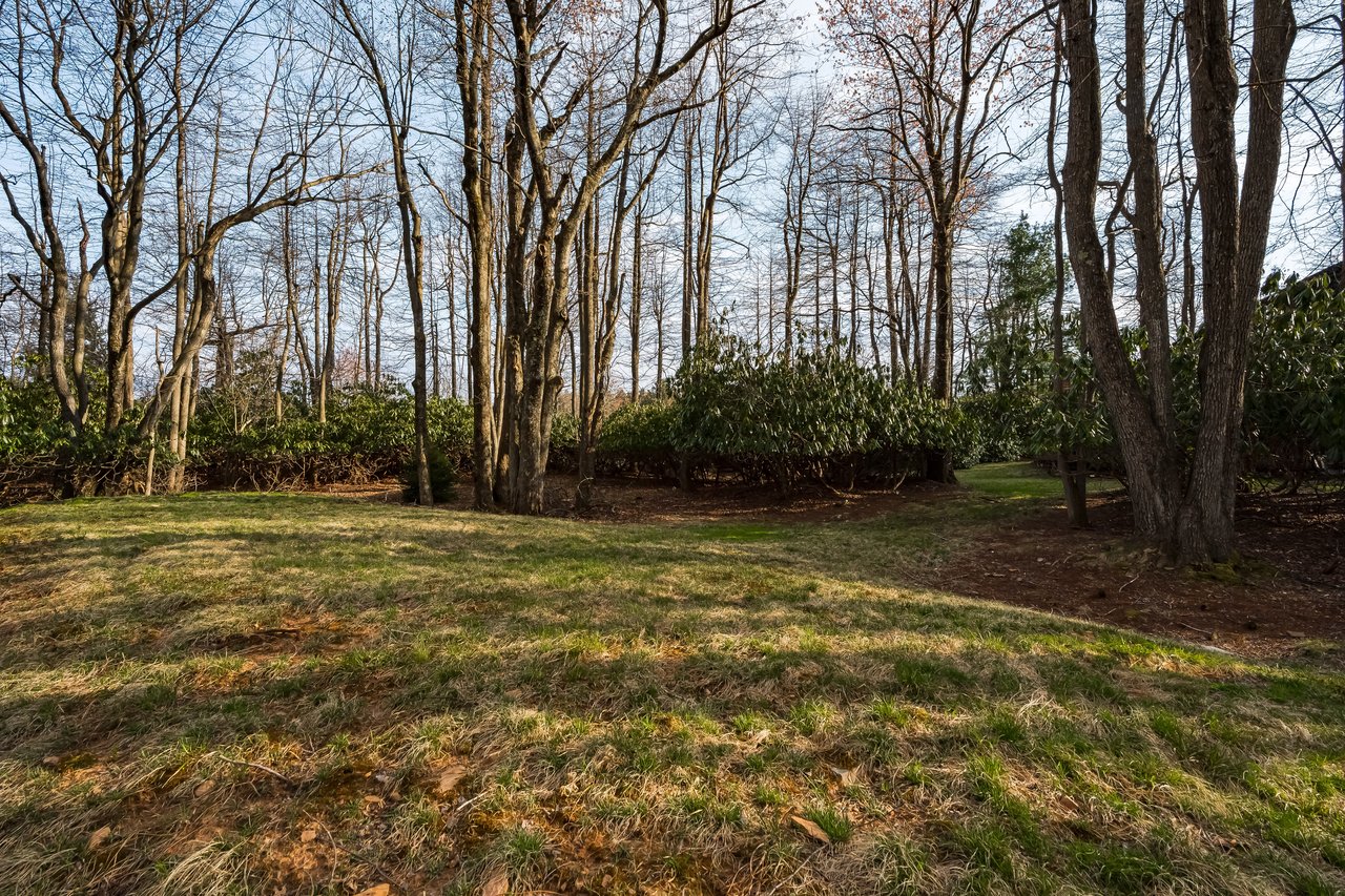 112 Crazy Horse Court