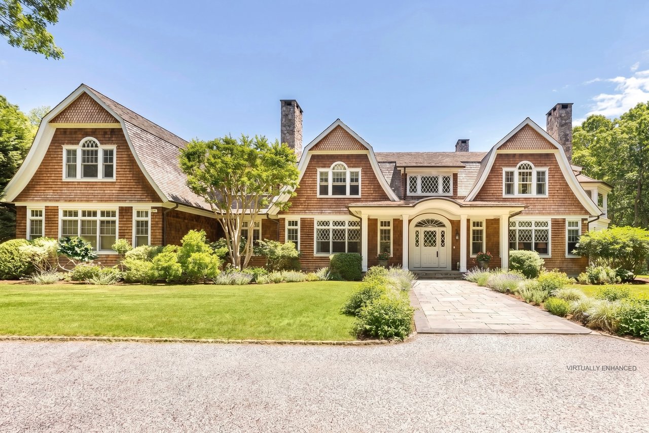 58 Wainscott Stone Road