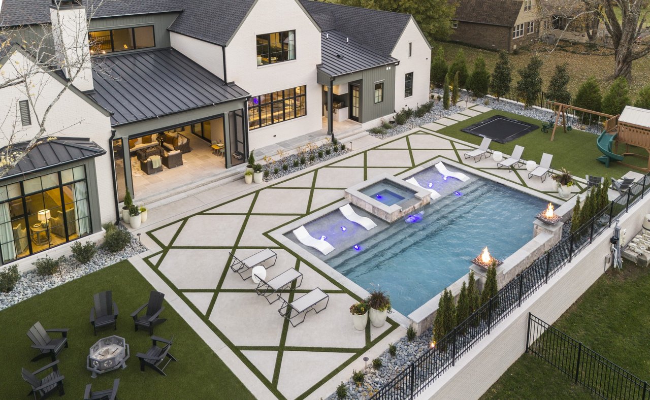 1311 Parker Place