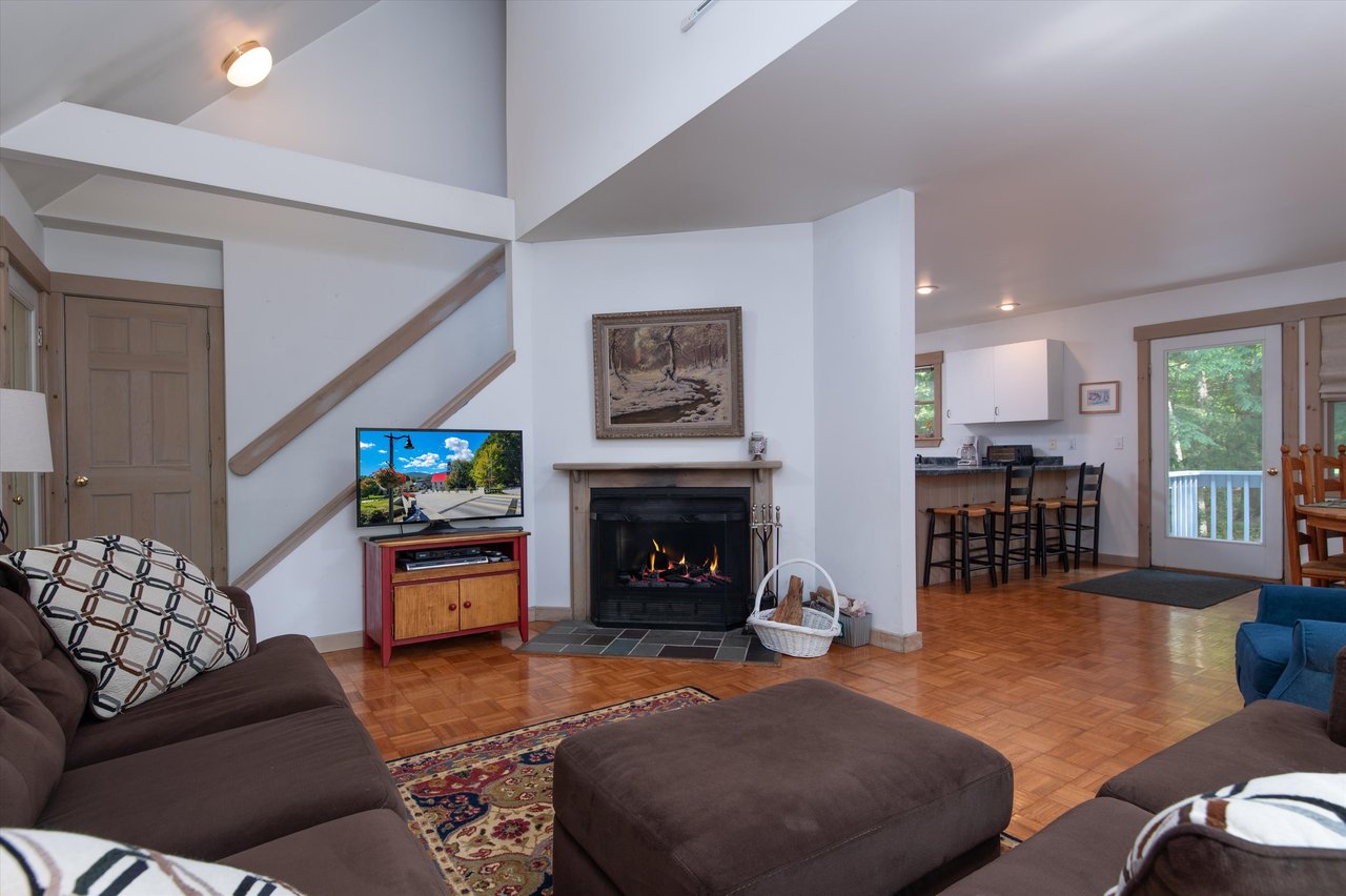7 Carpenters Point Rd