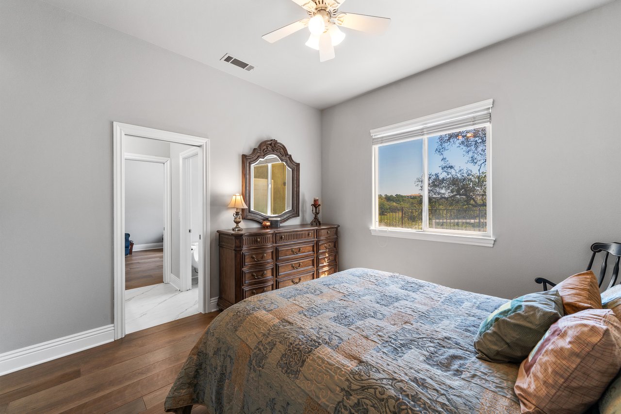 41653 Oak Trail Court