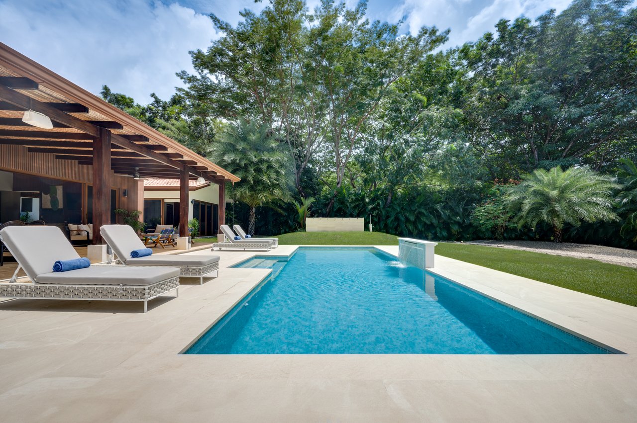 Casa Pachote | Exquisite 4-Bedroom Luxury Home in Hacienda Pinilla’s Reserva de Golf