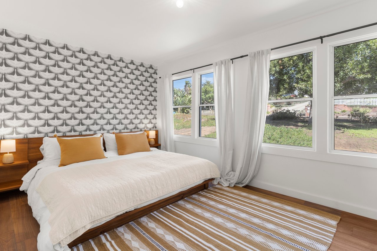 Bungalow On Highland