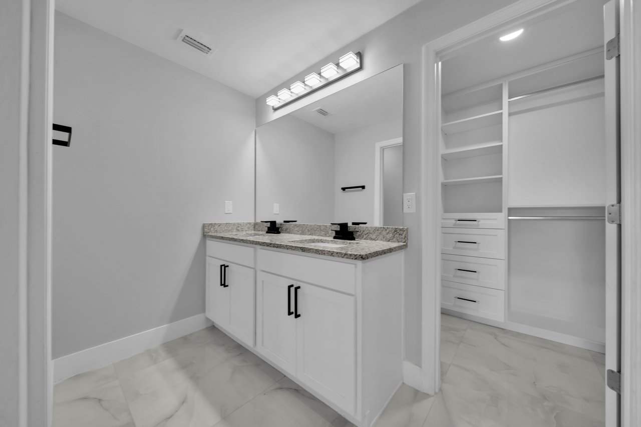 The Modern Flex Residence 