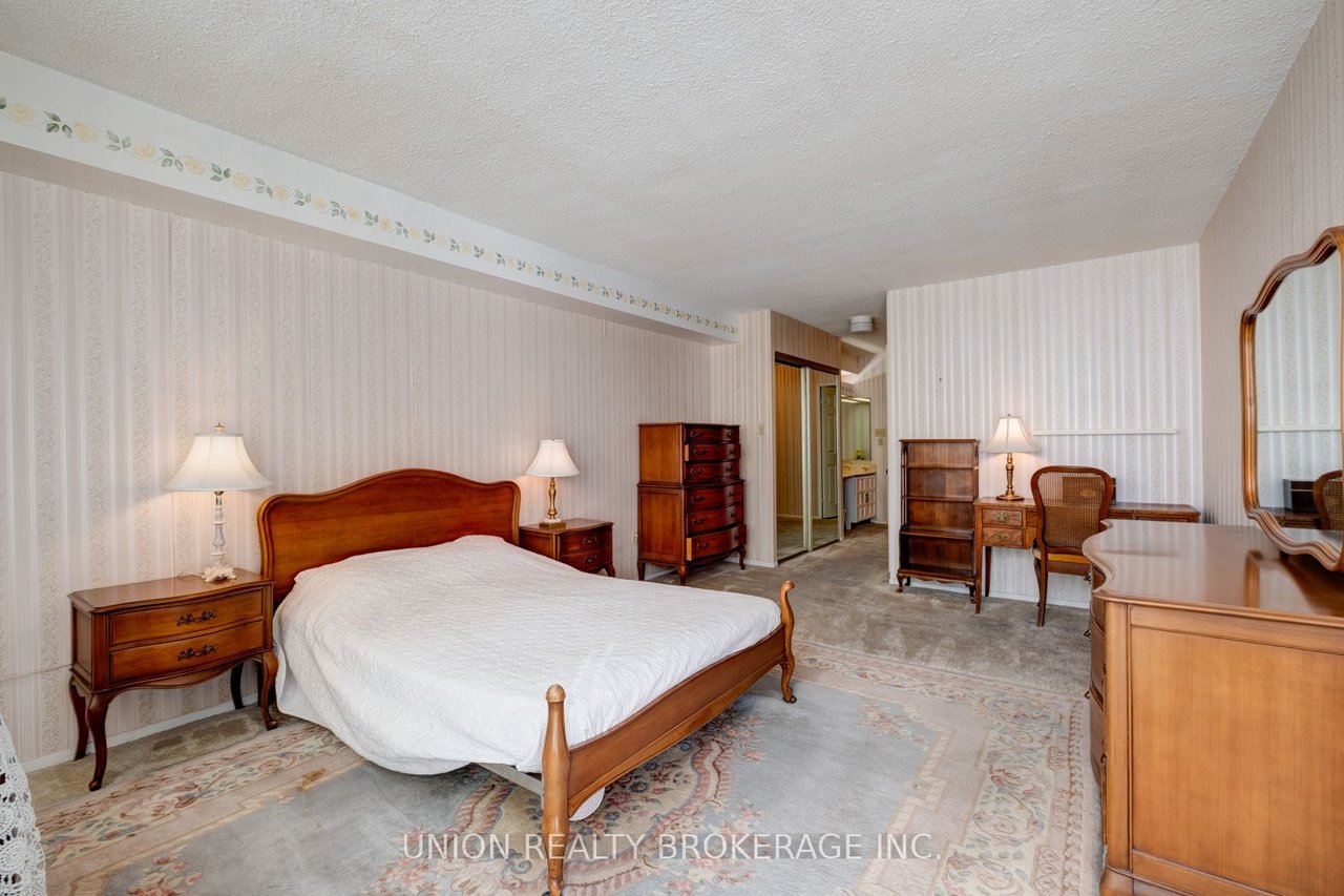 2350 Bridletowne Cir, Ste 1607