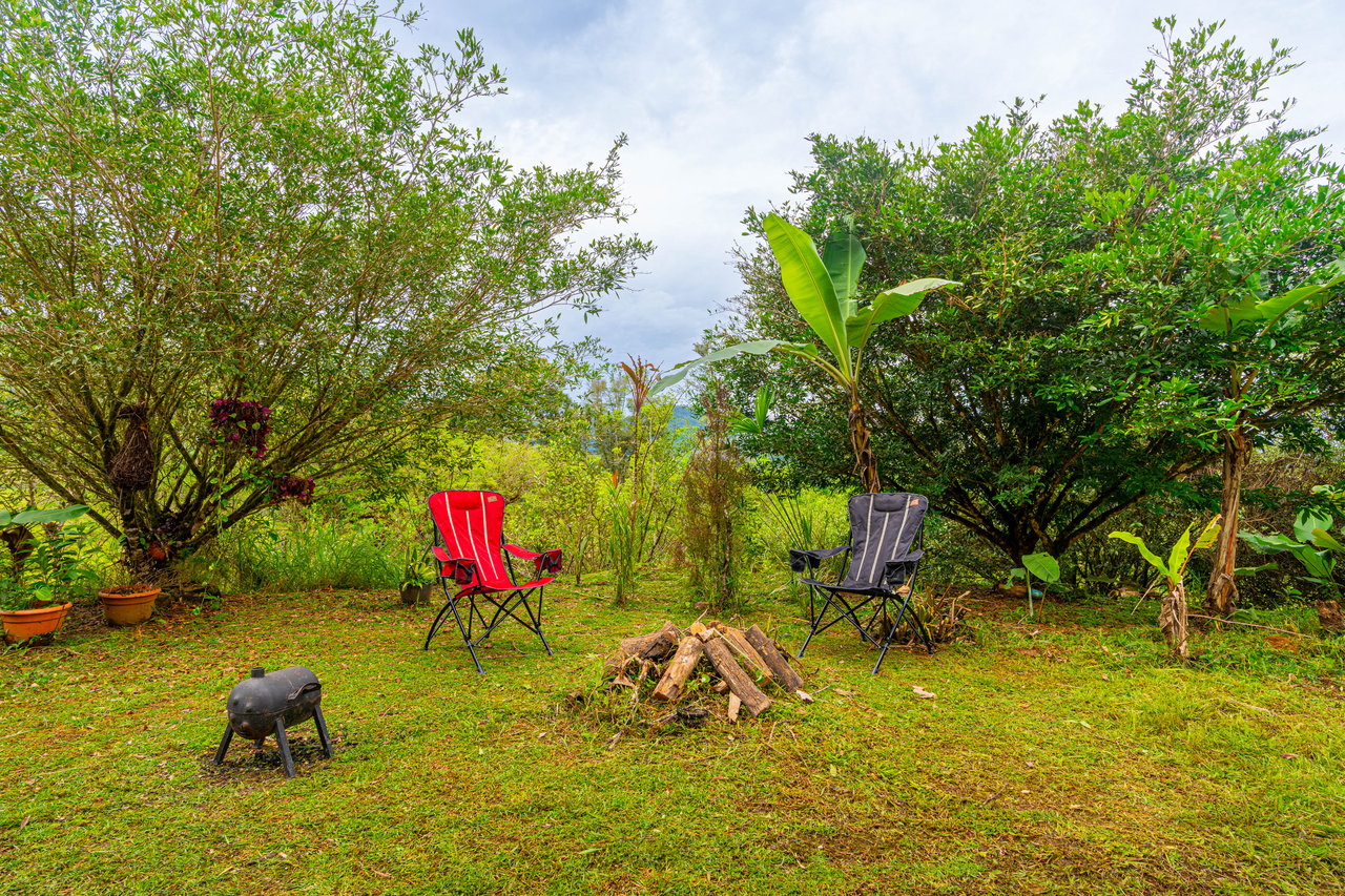 Off Grid Cabin - San Vito with Amazing Mountain Views