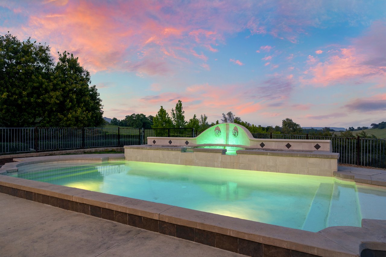 41653 Oak Trail Court
