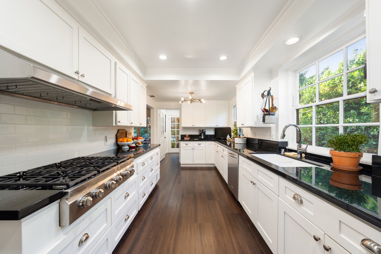 13109 Valley Vista Blvd, Studio City