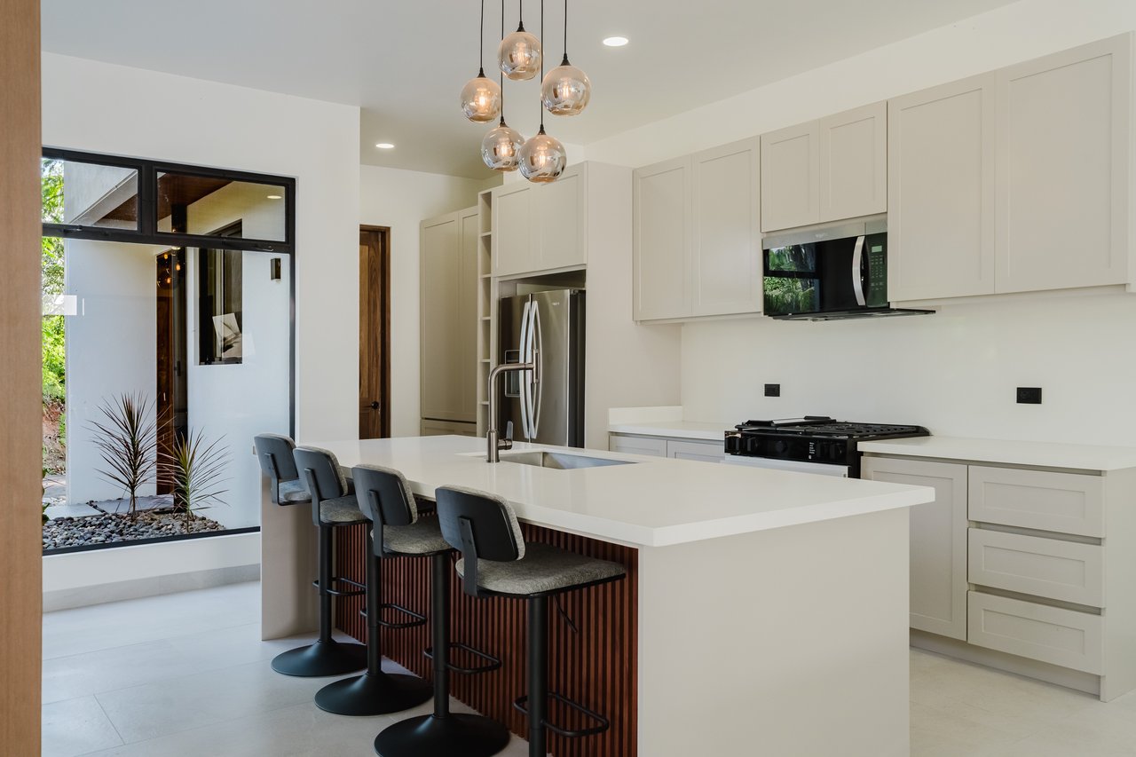Casa Escondida Contemporary Villa with Guest Suite