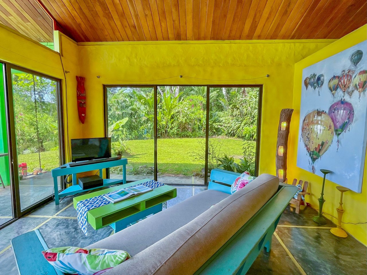 2.35 ACRES- 2 Bedroom Colorful Jungle Home With Ocean Views, Privacy, Room To Build More, Only 10 Min To Dominical!!!
