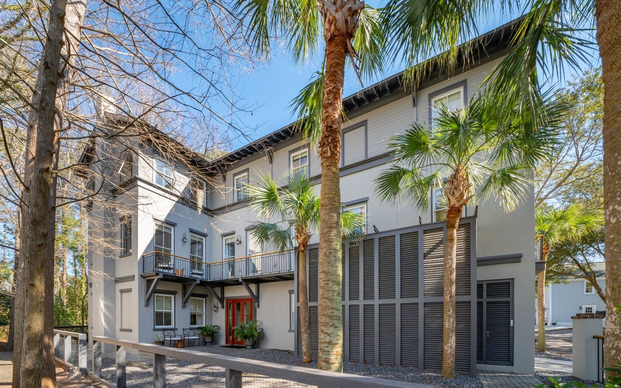 Beautiful I’On Home – 121 Jake’s Lane