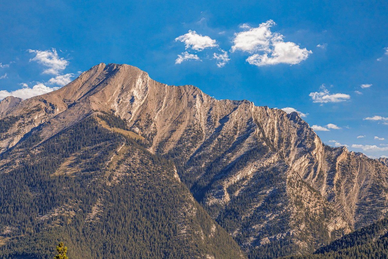 112-104 Armstrong Place