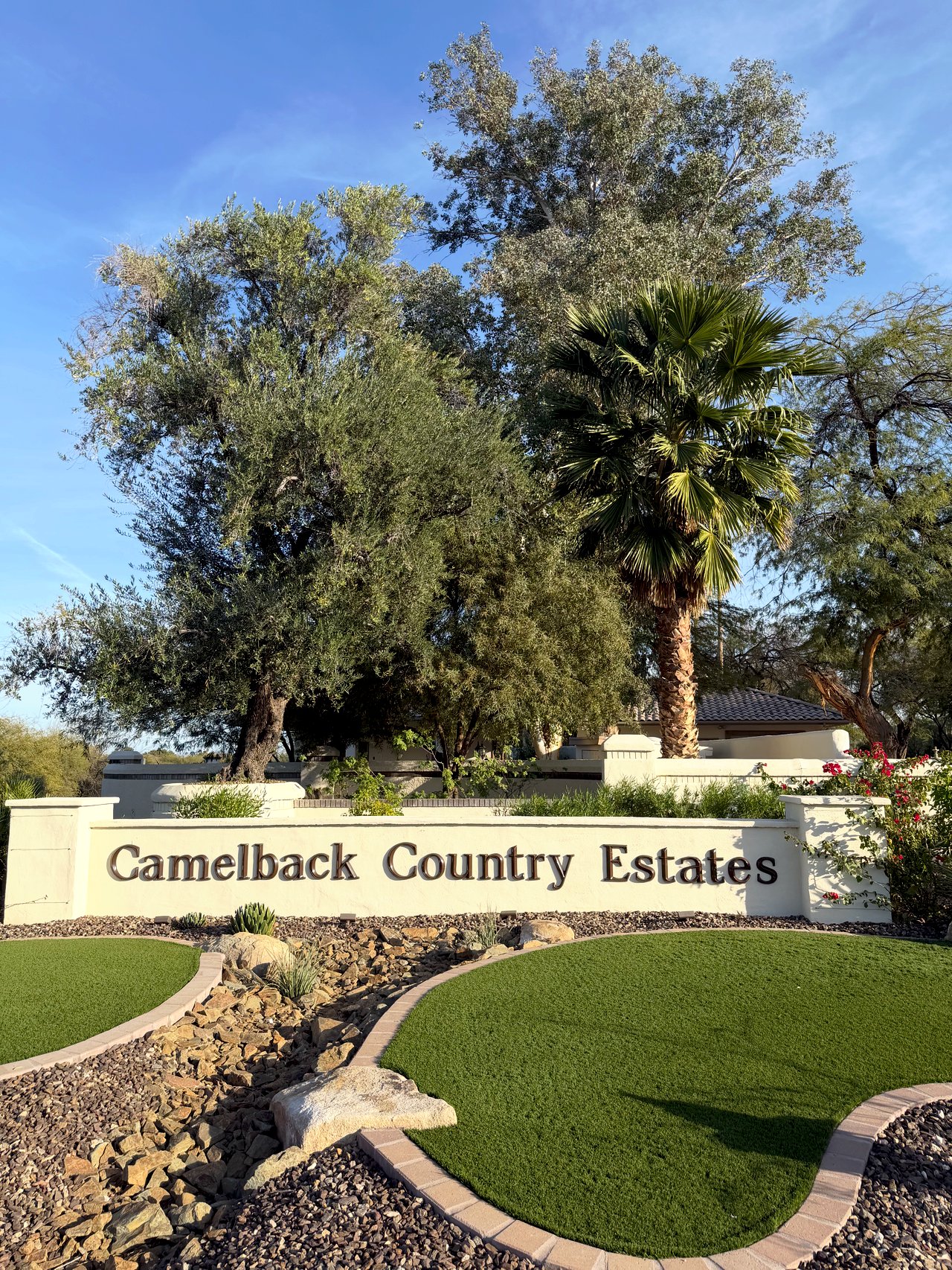 Paradise Valley: Camelback Country Estates