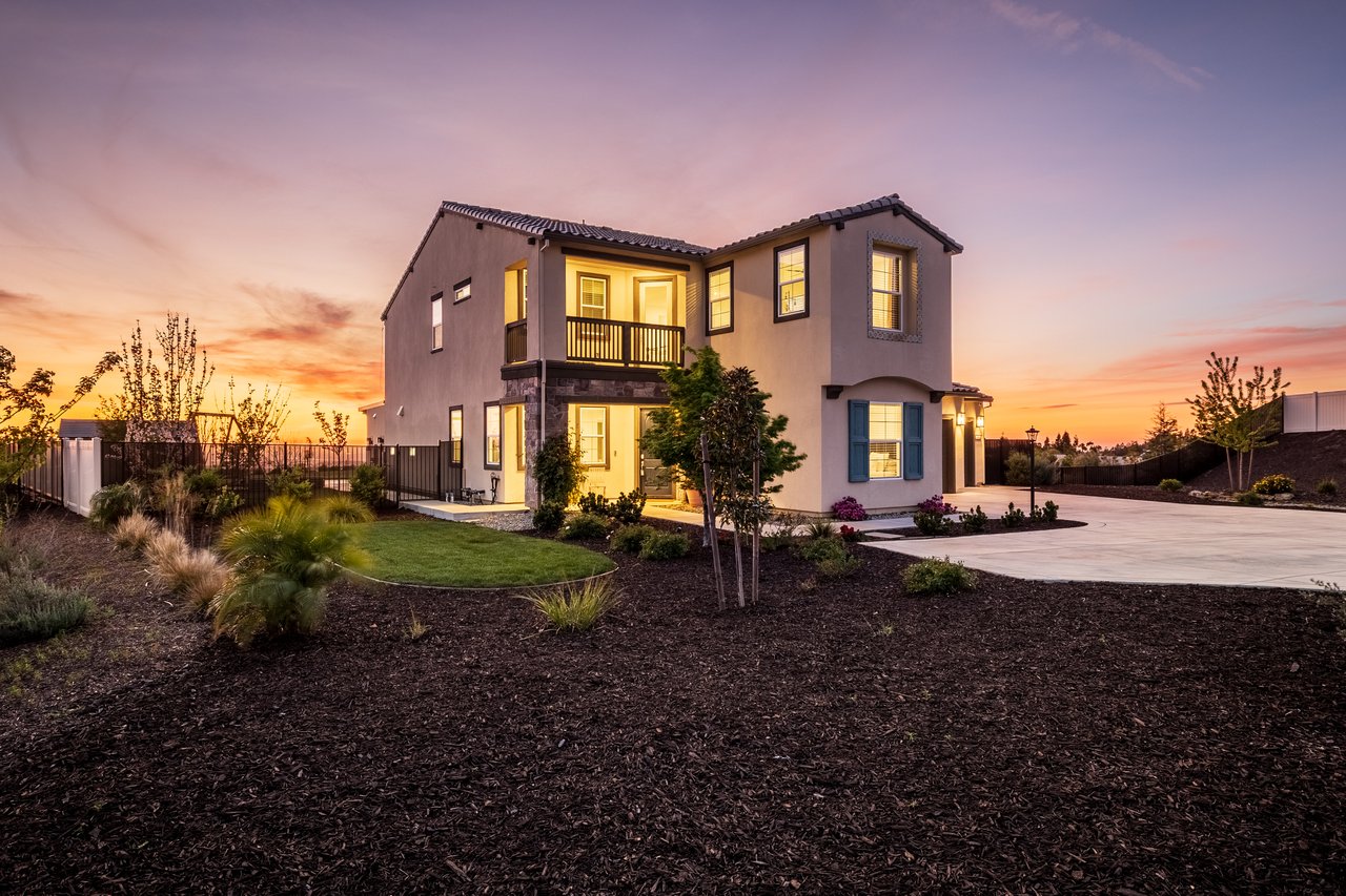  3004 Tierra de Dios Drive