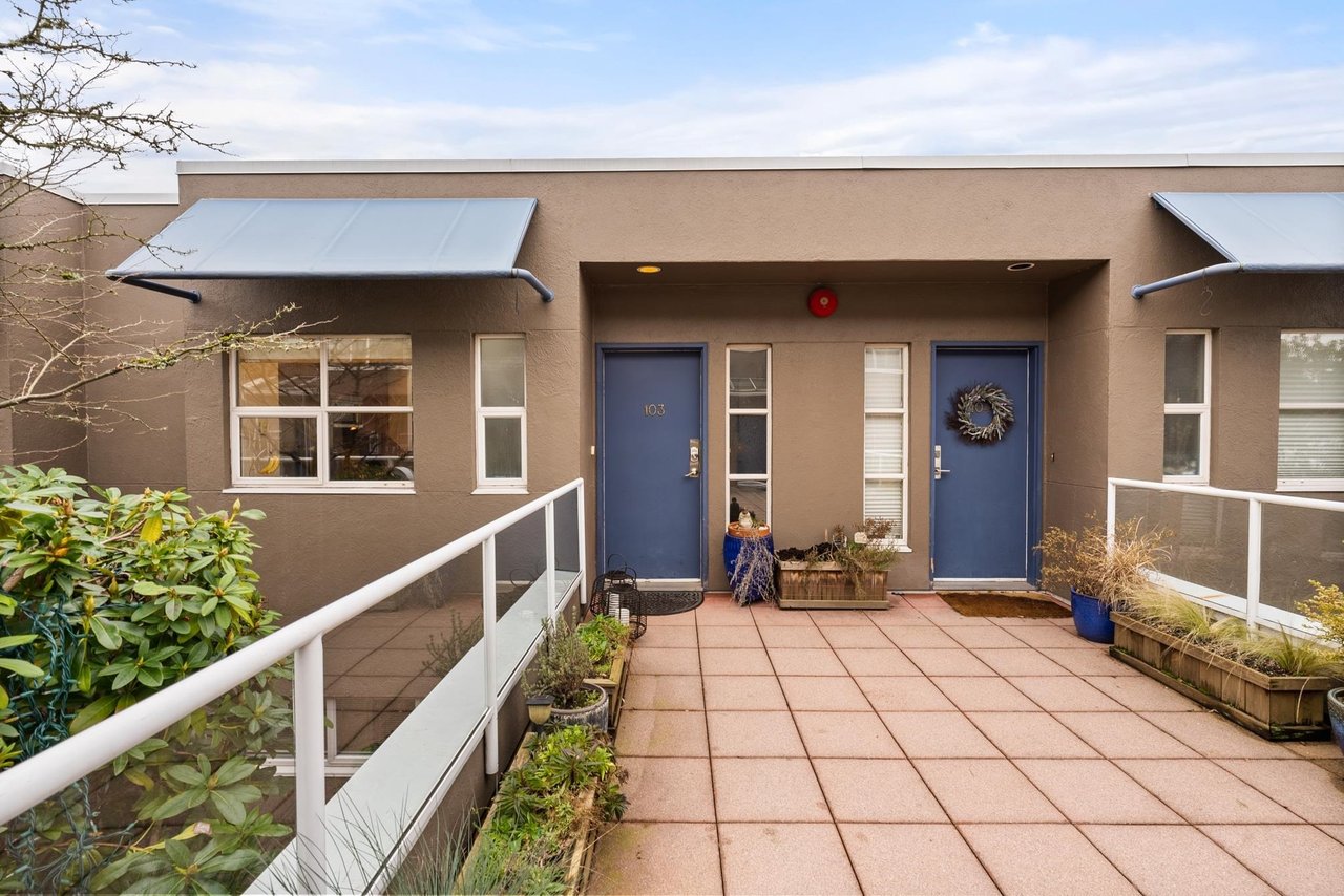2556 Highbury St, #103