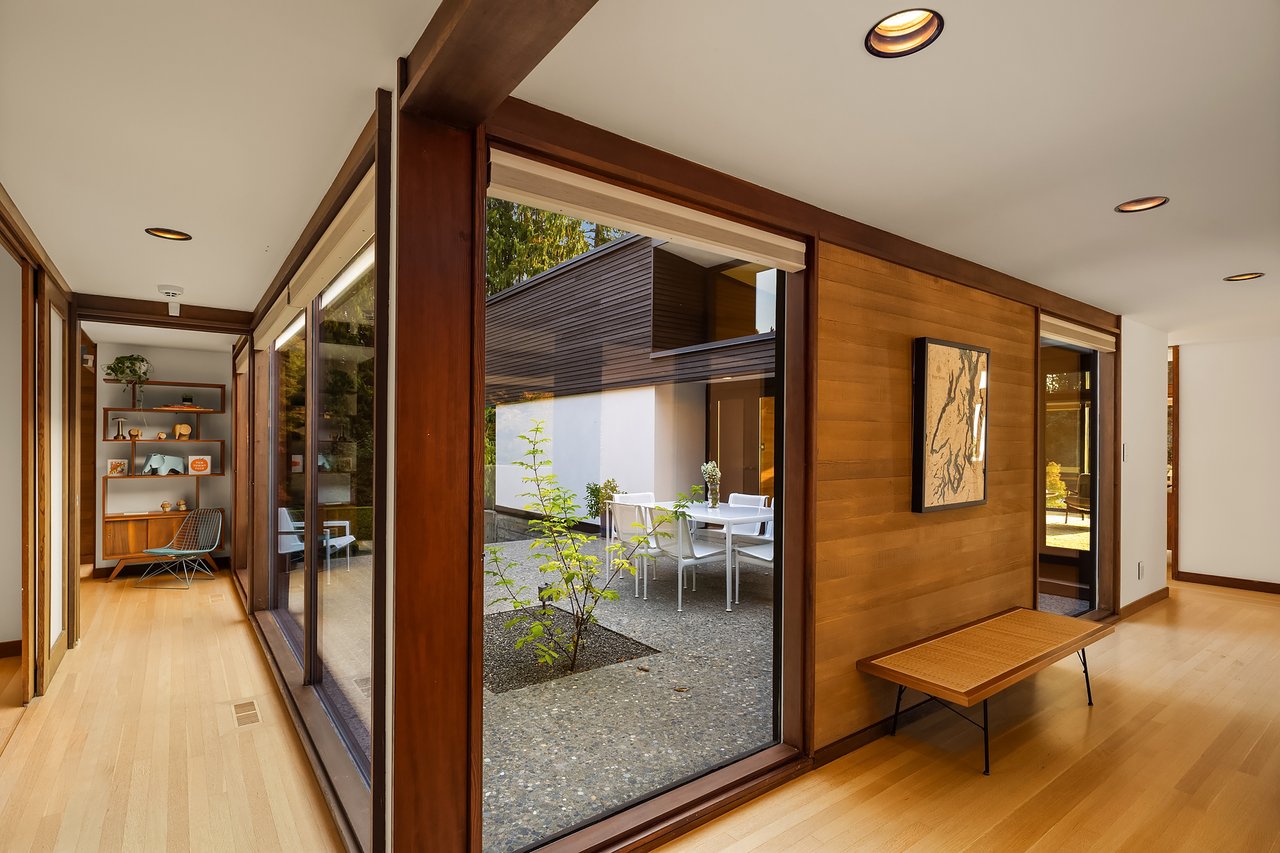 4343 W McLaren Street