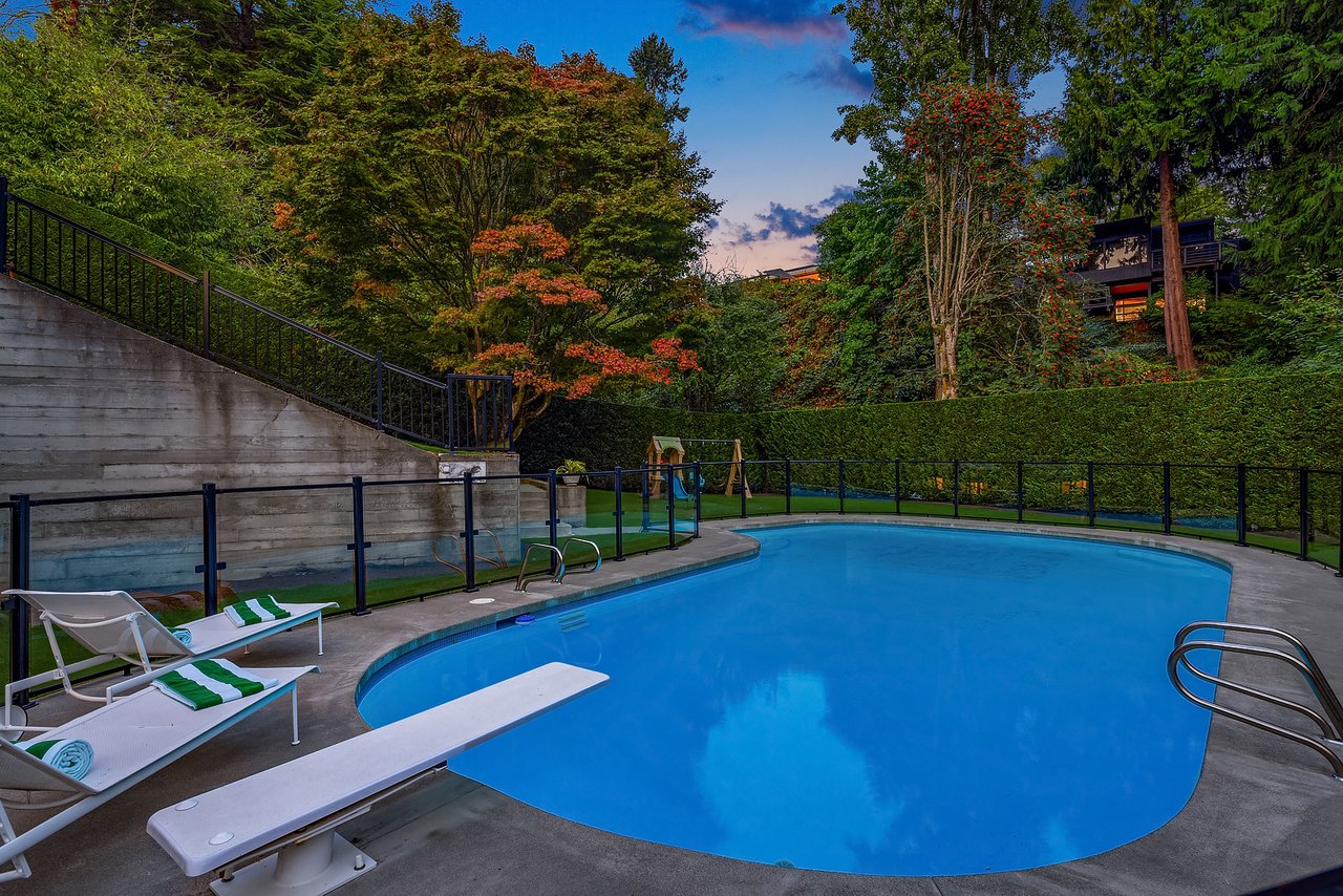 4343 W McLaren Street