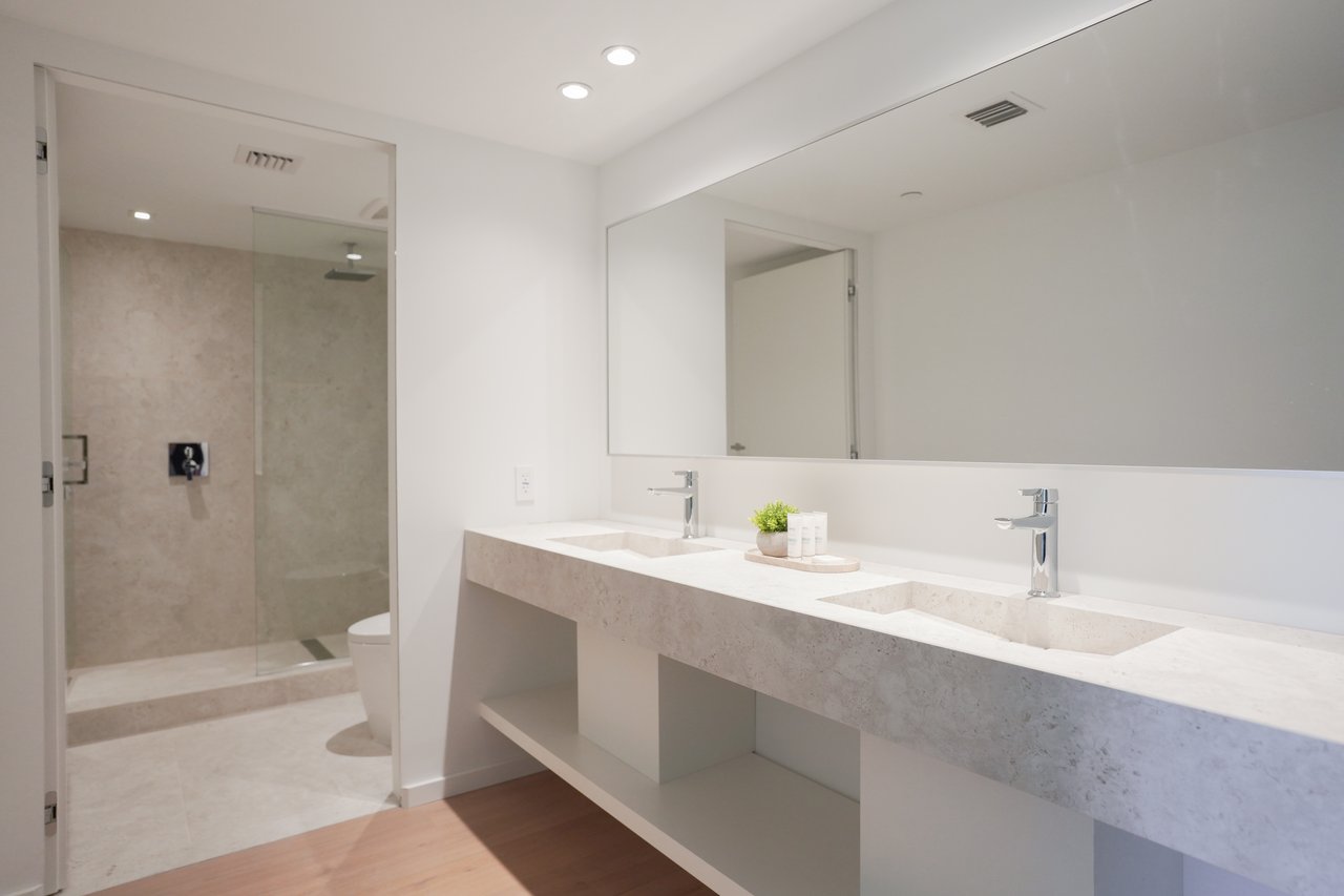 Beach Haus Bal Harbour Residences