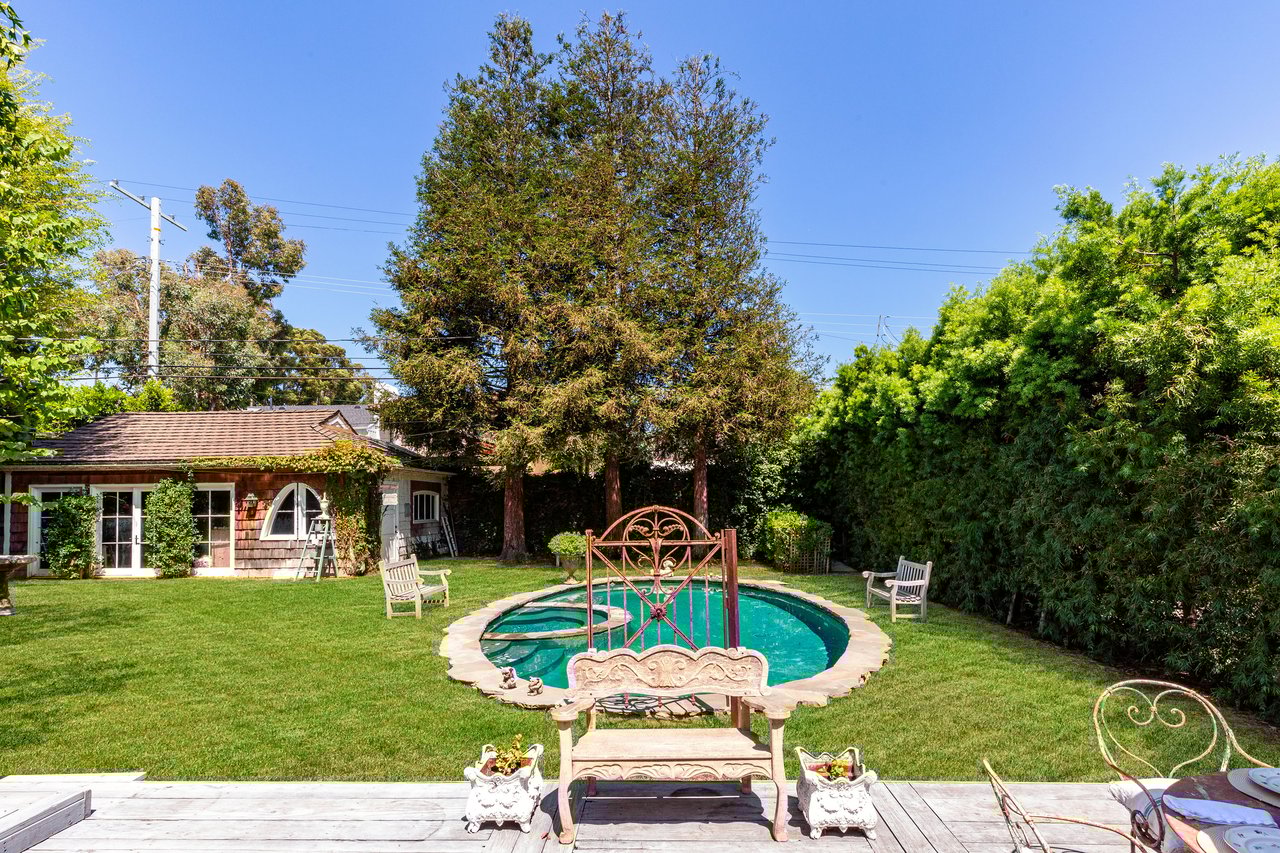 320 South Canyon View Drive