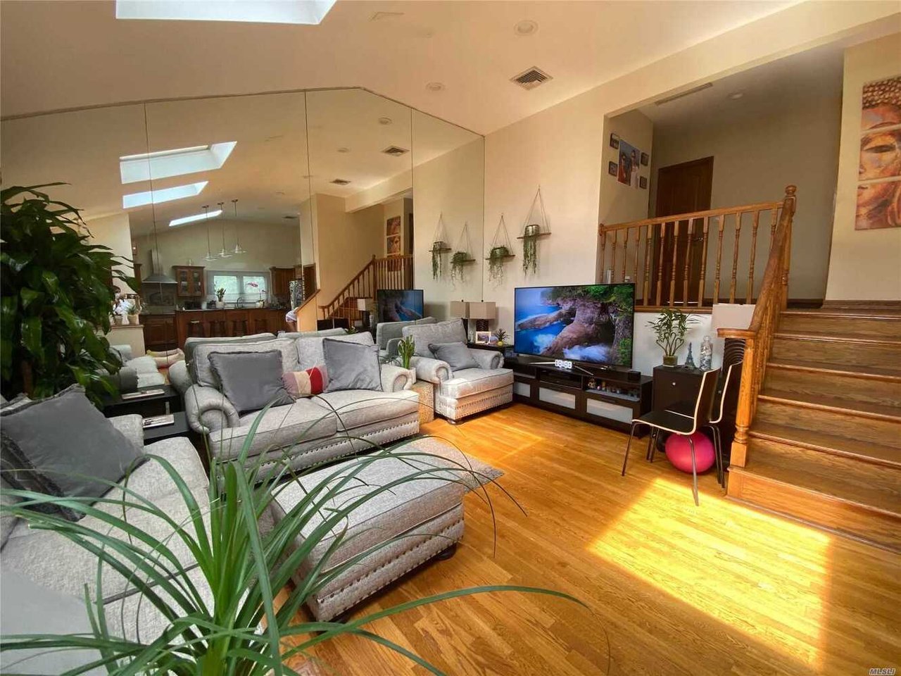 42 Aintree Rd, Westbury