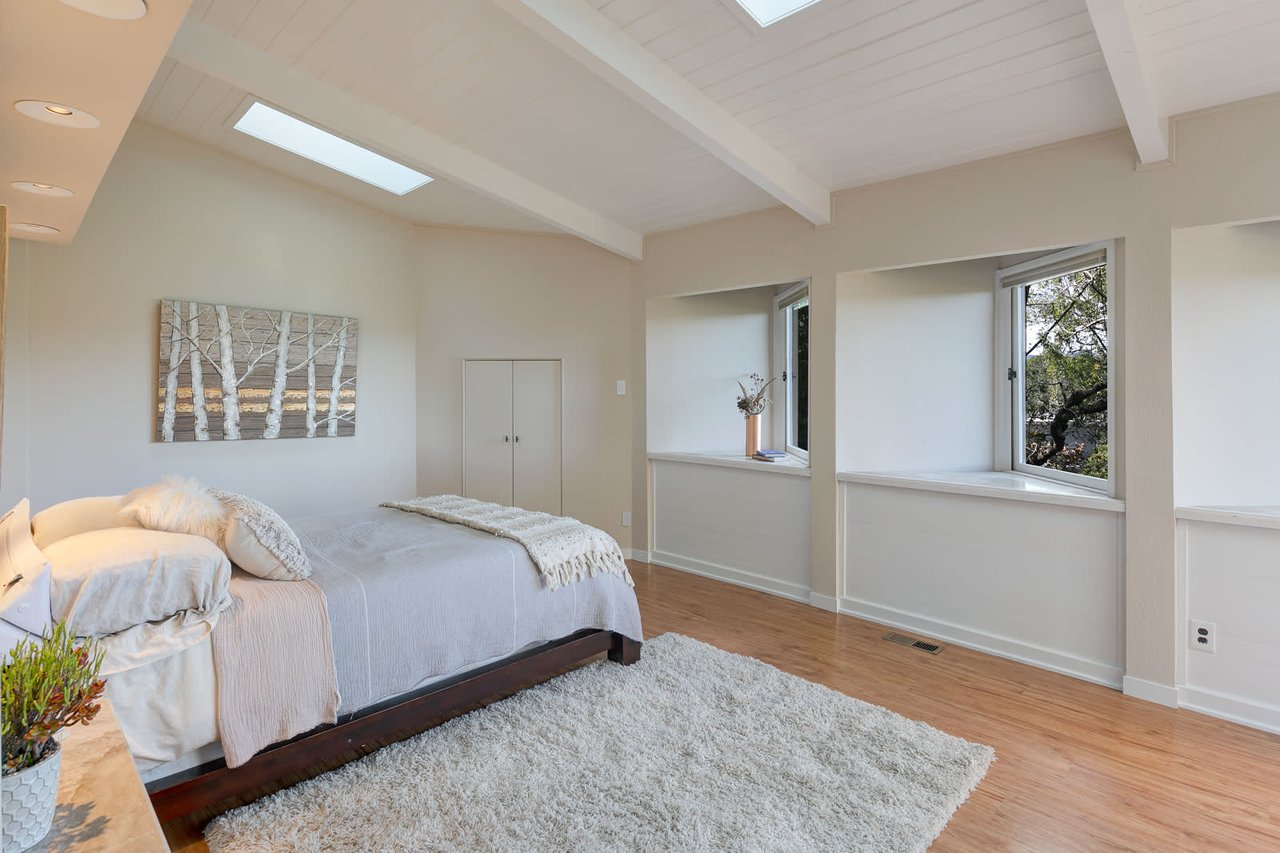 40 Crest Avenue, San Anselmo