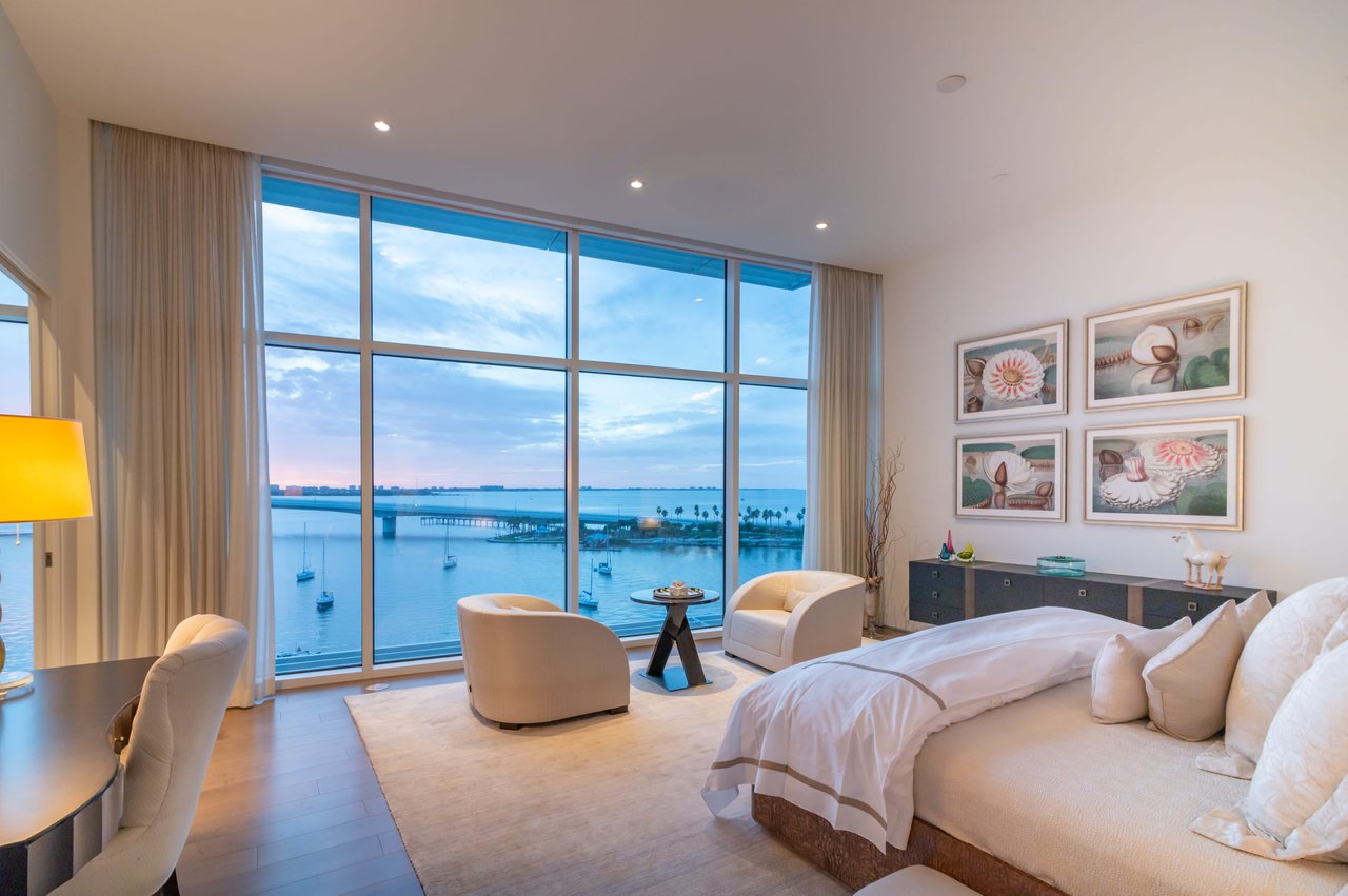 280 Golden Gate Point PH 2
