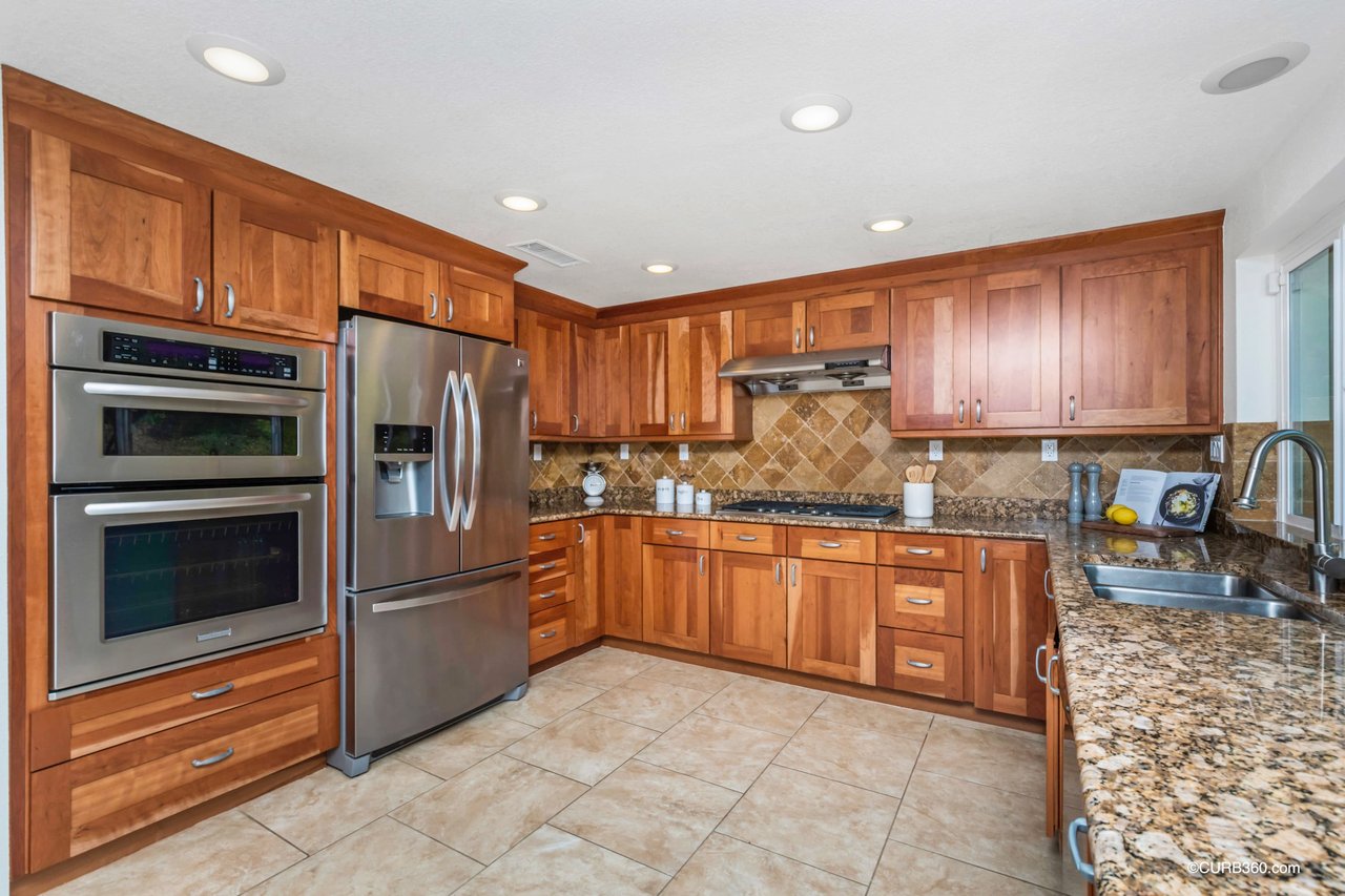 3531 Calle Gavanzo 