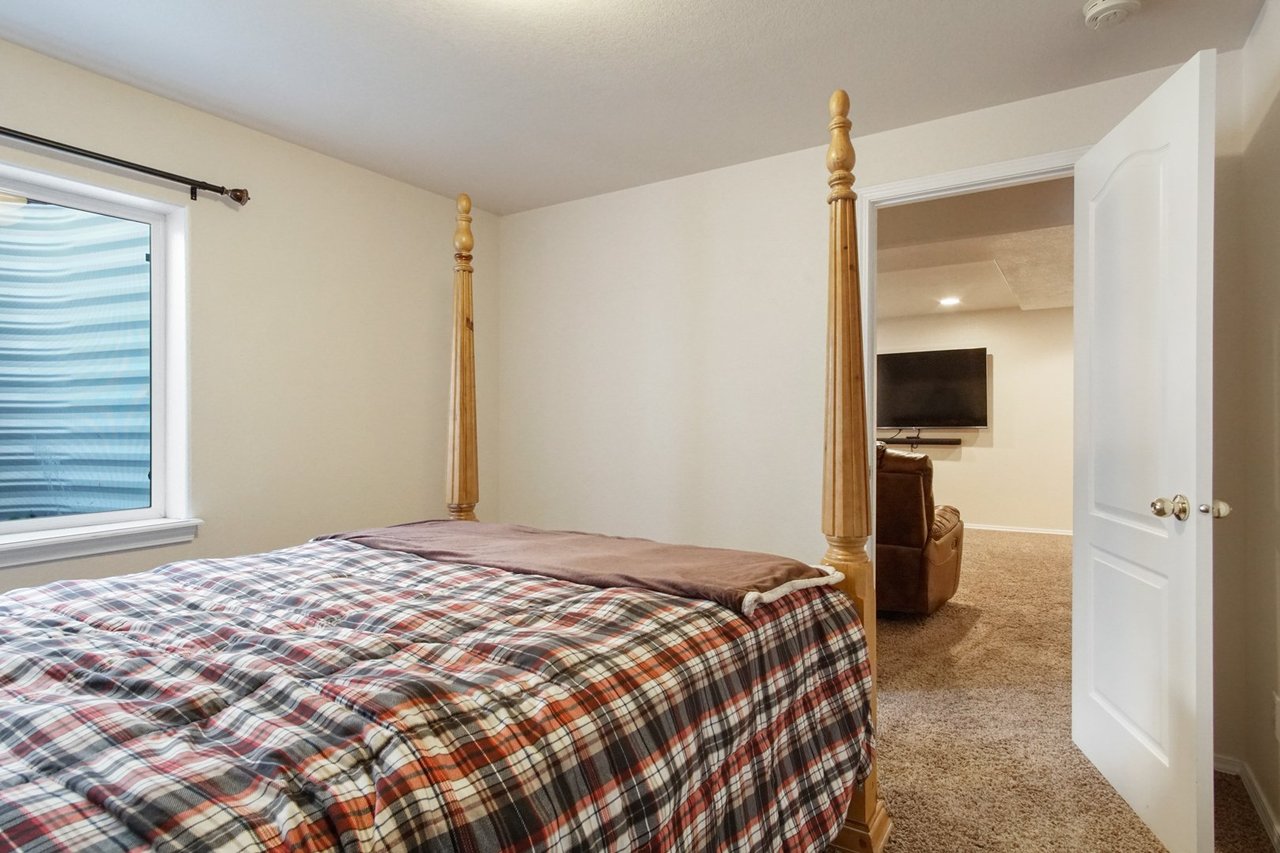 17045 Mountain Lake Drive