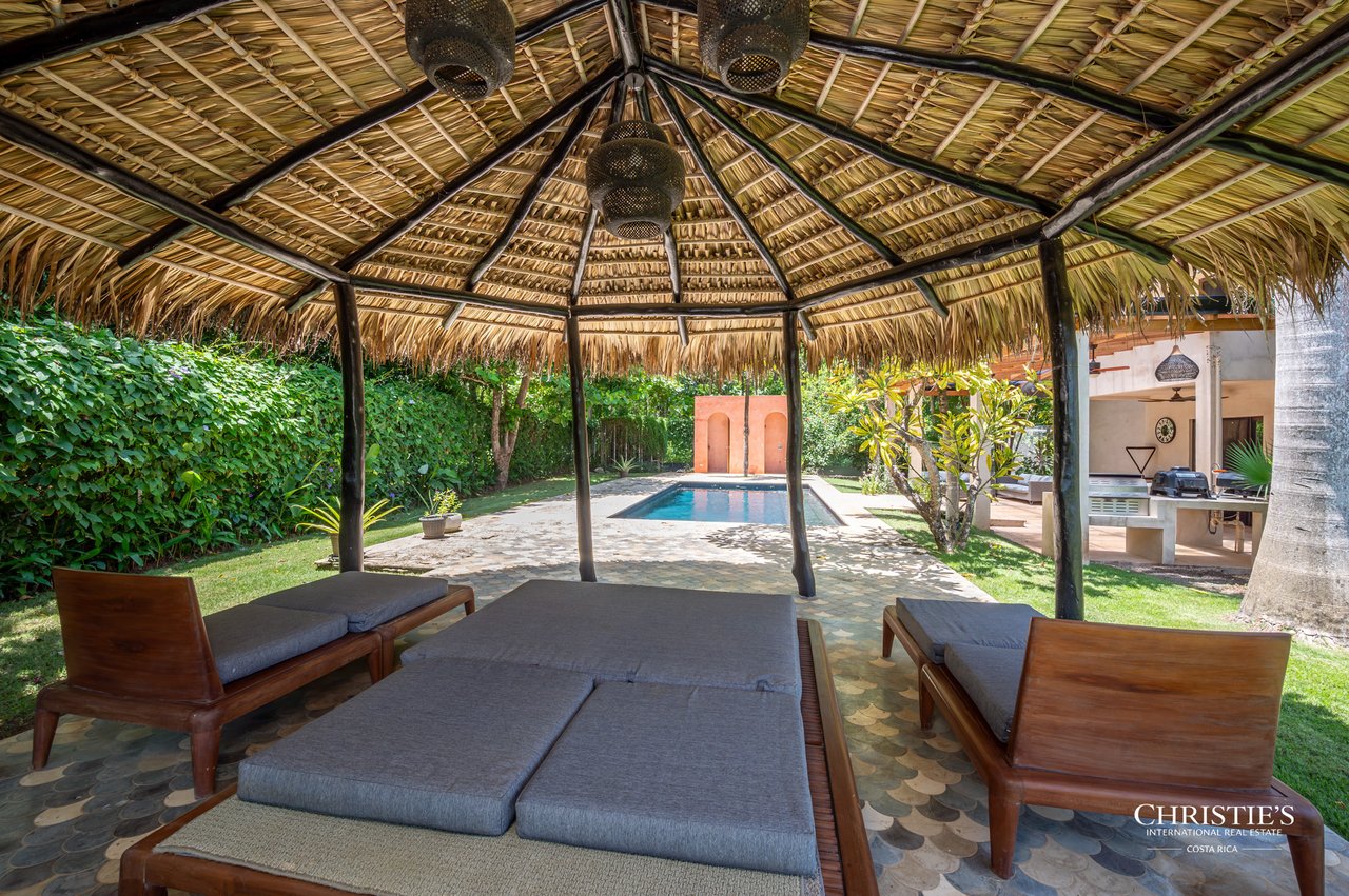 Casa Rosa | A Seaside Escape with a detached Casita in Playa Avellanas