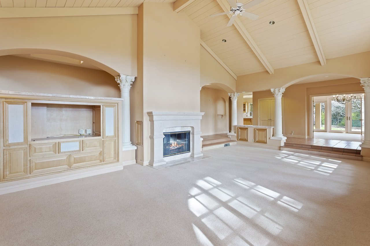 6 Tappan Lane