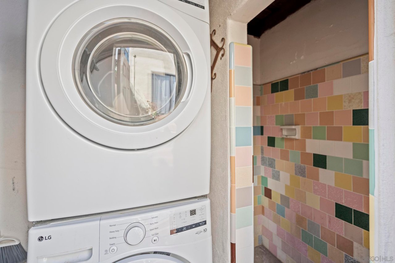 607 Arenas St, La Jolla, CA 92037