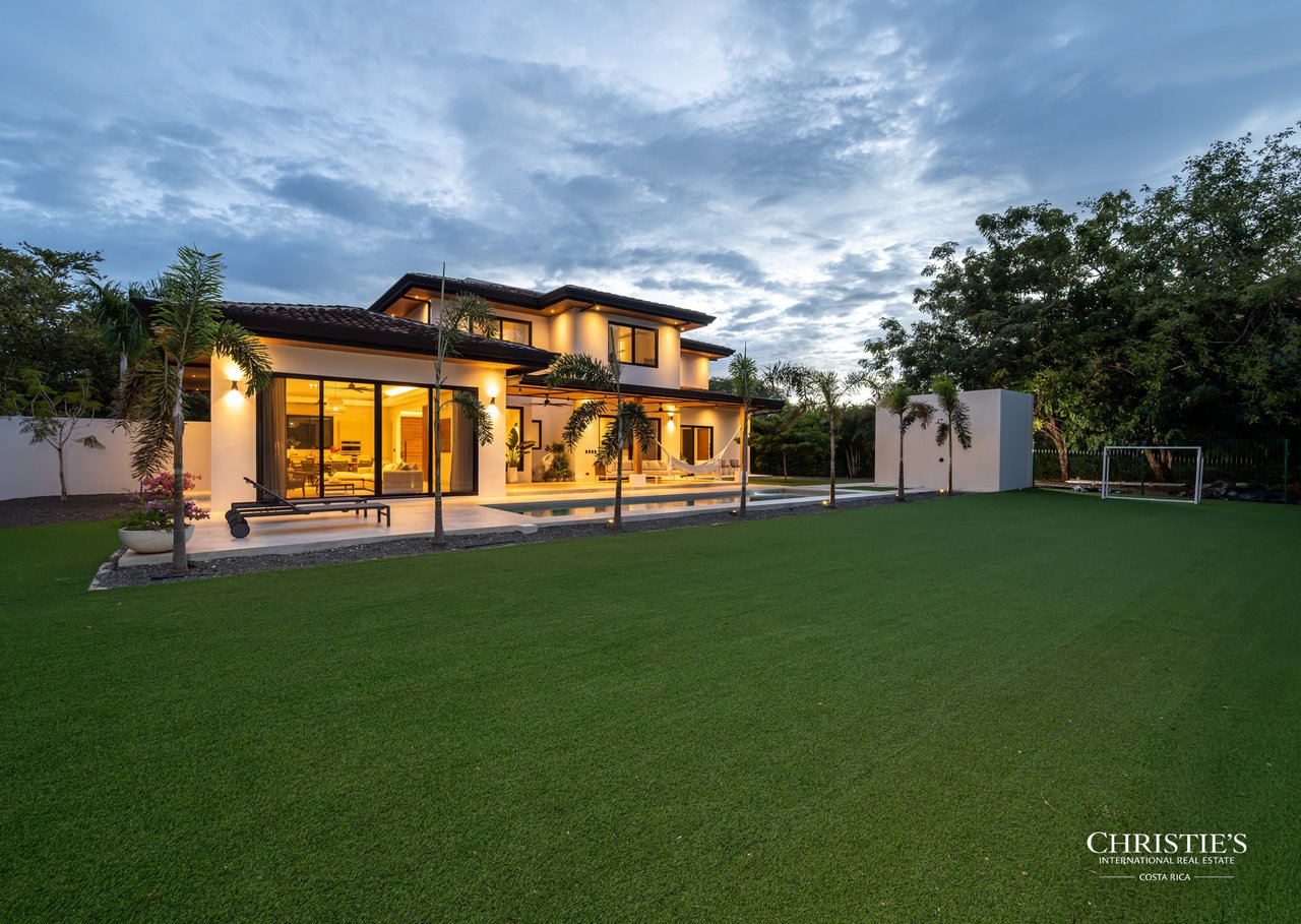Casa Jade | Contemporary Resort Living in Hacienda Pinilla 