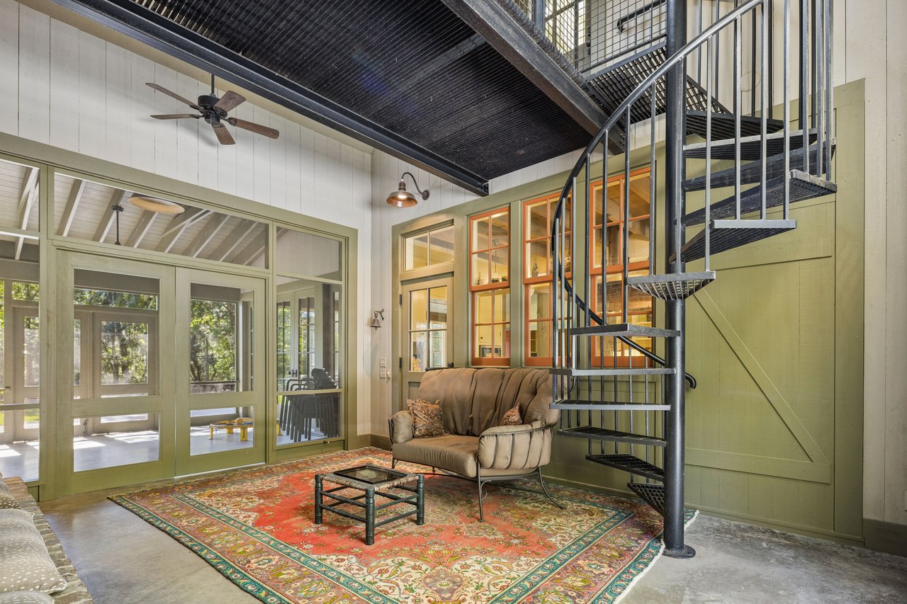 13 Barksdale Lane