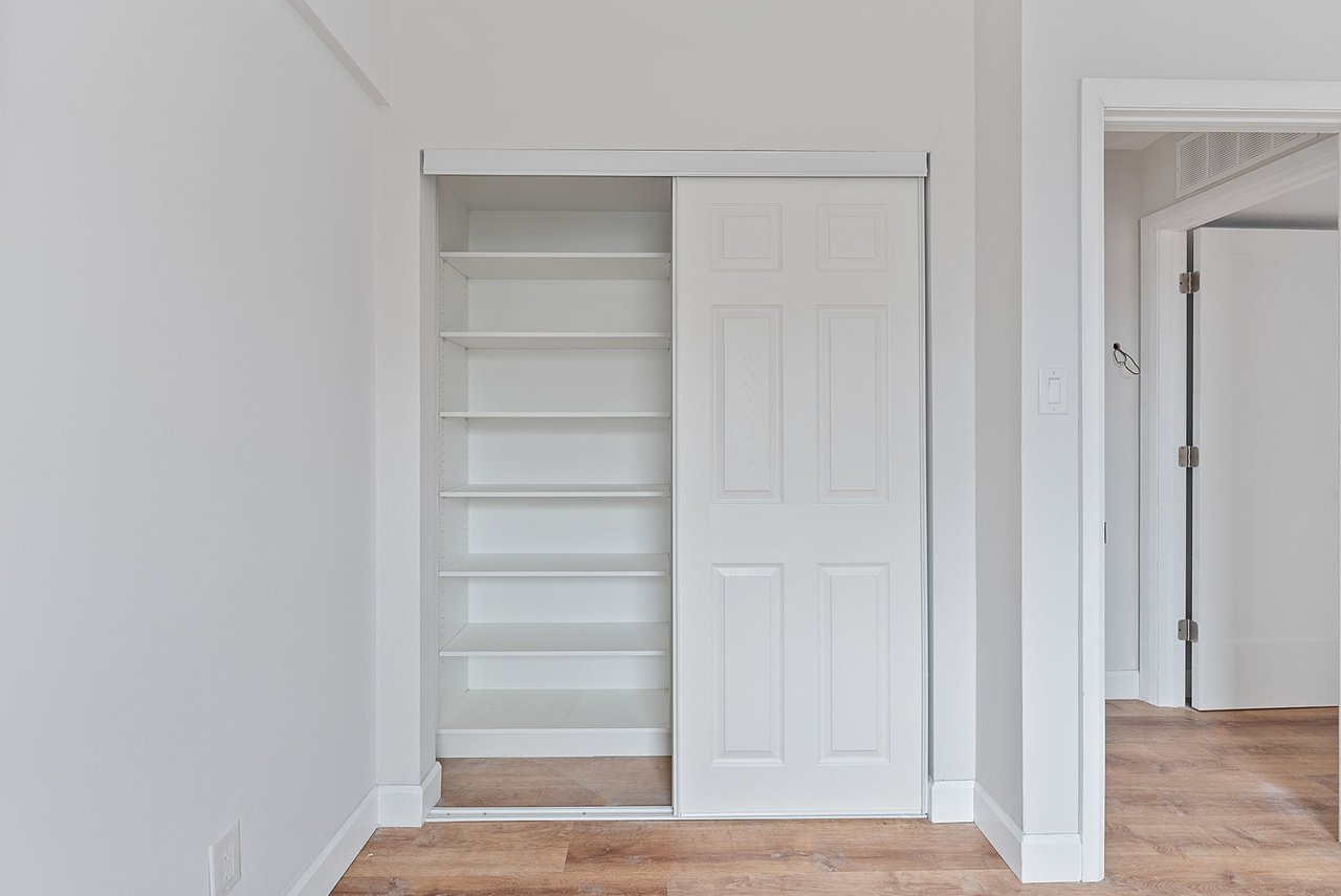 1328 Gerrard Street E 304