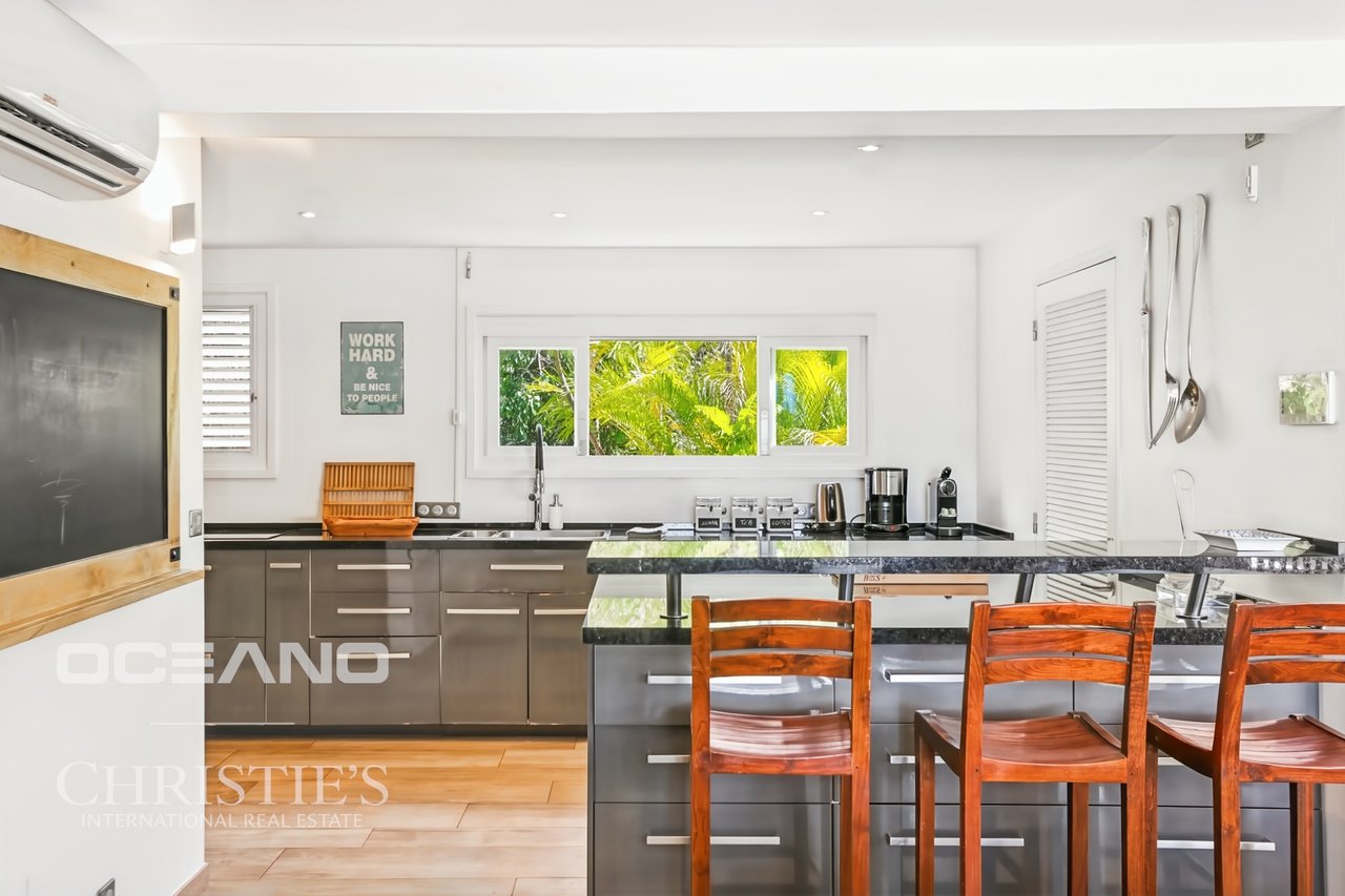 A Rare Property in the Heart of Terres Basses