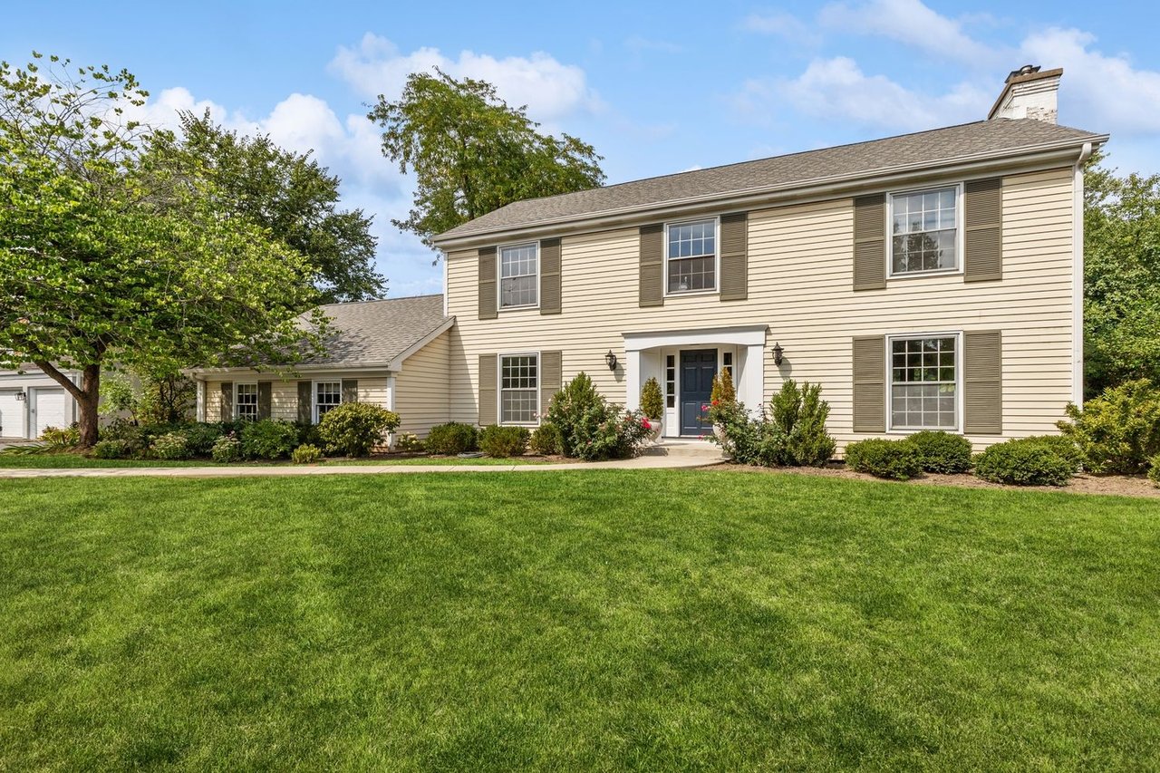 1222 W Deerpath Rd