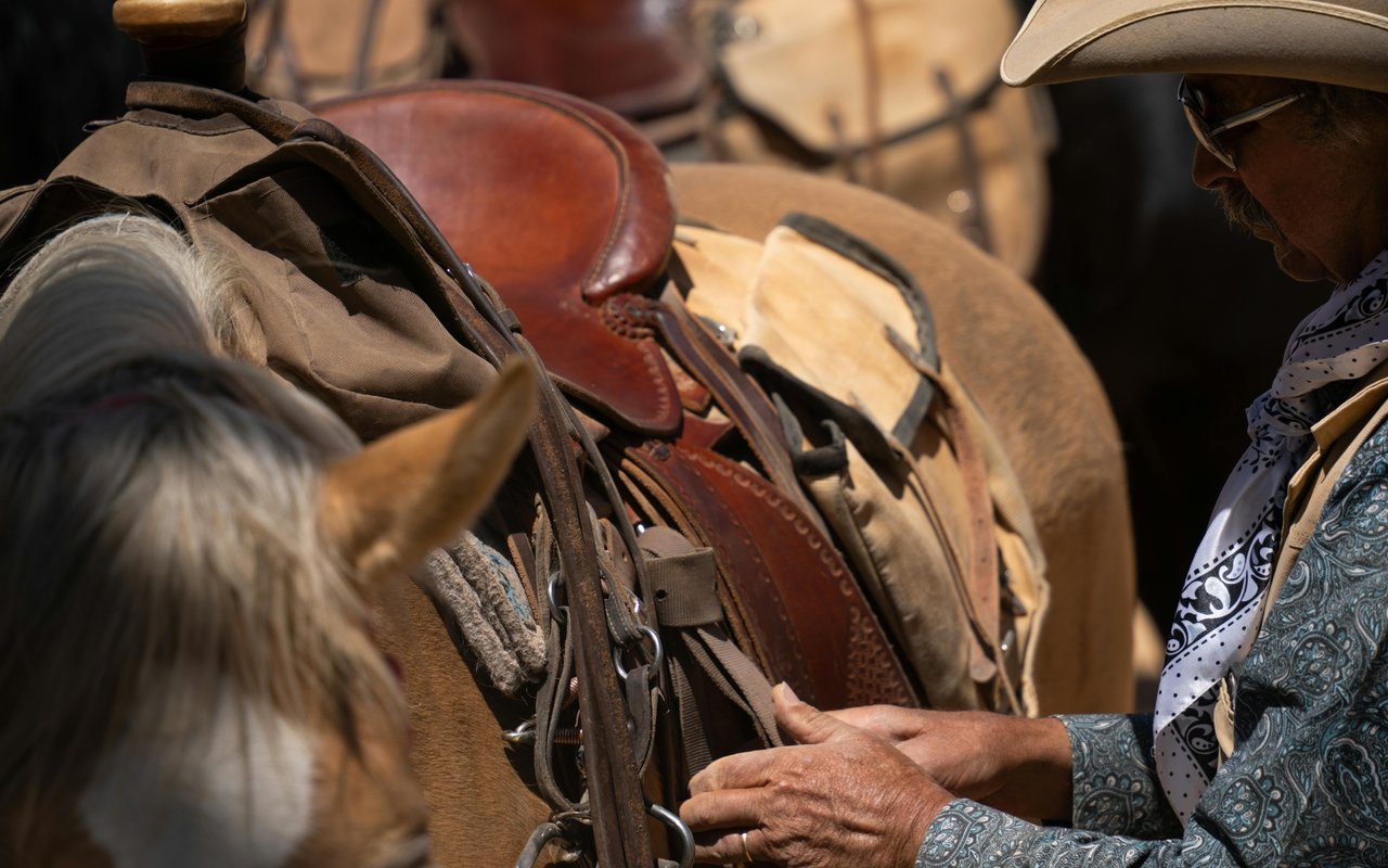 Canyon Ranch Sponsors Skijoring “Dream Team”