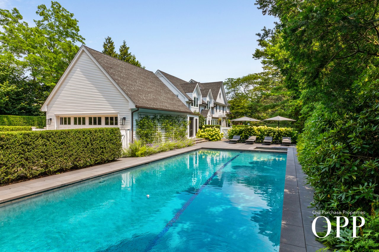 HIGHEST NON-WATERFRONT SALE IN BELLPORT VILLAGE