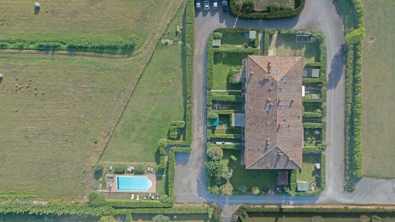 Modern apartment in residential complex near Cortona