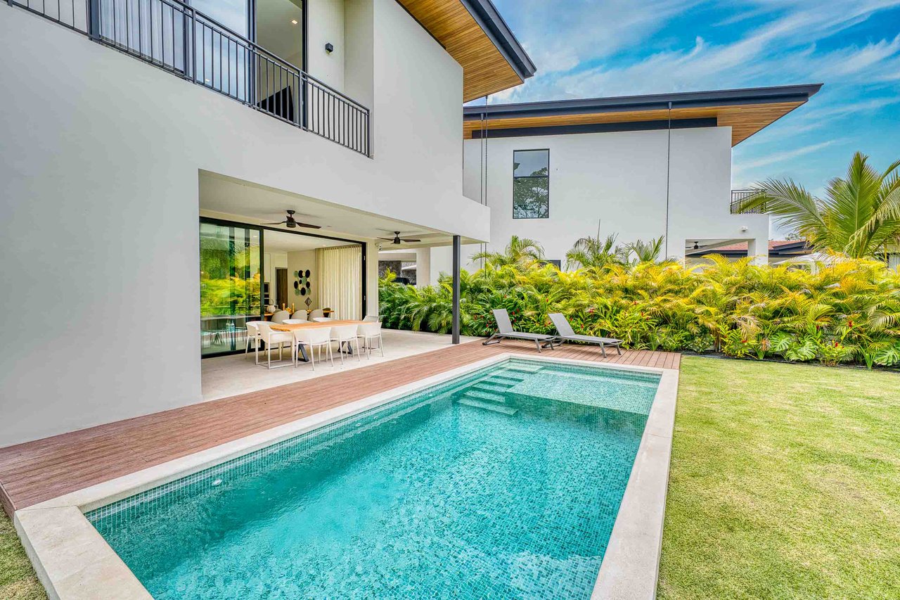 Bosques de Pinilla Unit 15 – Model A | Fully Furnished 4-Bedroom Home with Vehicles