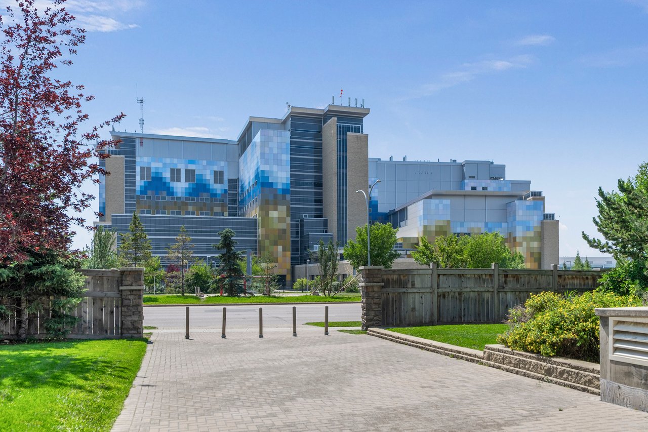22 Auburn Bay Link SE Unit: 306