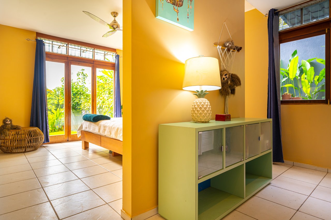 VILLA TURQUESA, MAJESTIC OASIS WITH EXTRA BUILDING SITE, CLOSE TO THE BEACH & WILDLIFE 