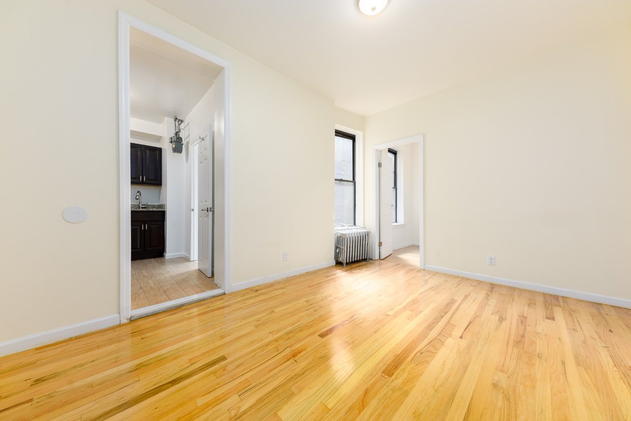 345 East 12th Street Unit: 18