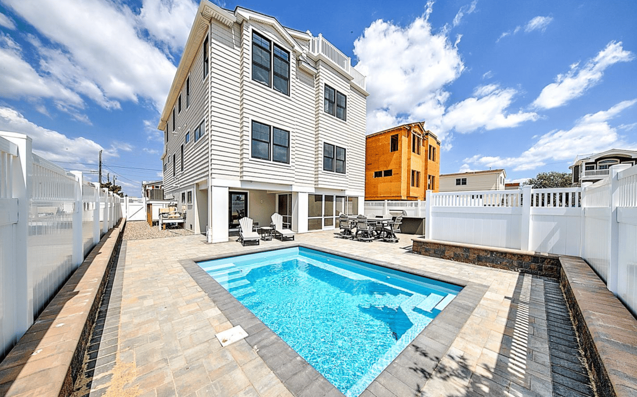 5205 West Ave - Pet Friendly