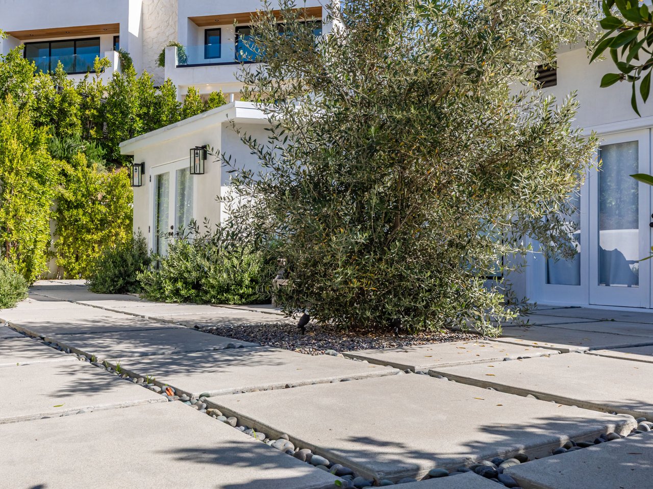 2600 Zorada Drive